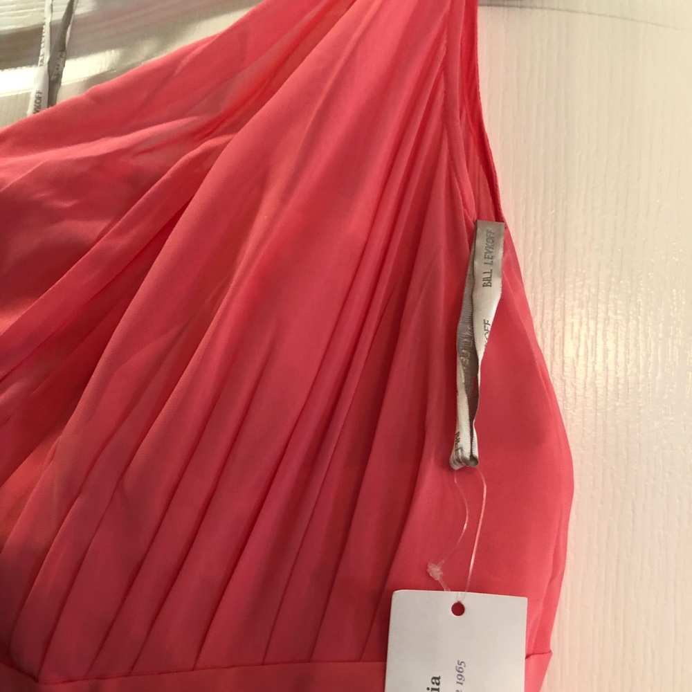 Dress - Picture 5 of 10